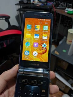 Samsung Galaxy Folder 1 8GB Black COMPLETE