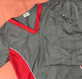 SCRUB SUITS (LARGE/gray-red design)