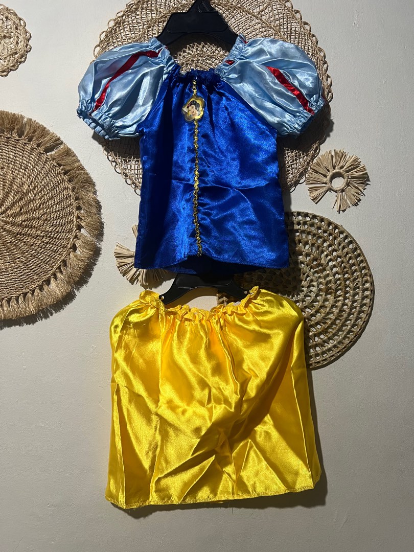 Snow white Set, Babies & Kids, Babies & Kids Fashion on Carousell