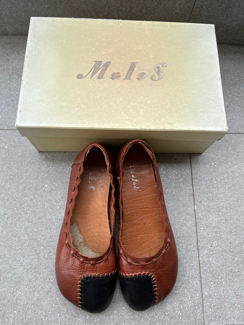 Soft shoes for short shop
