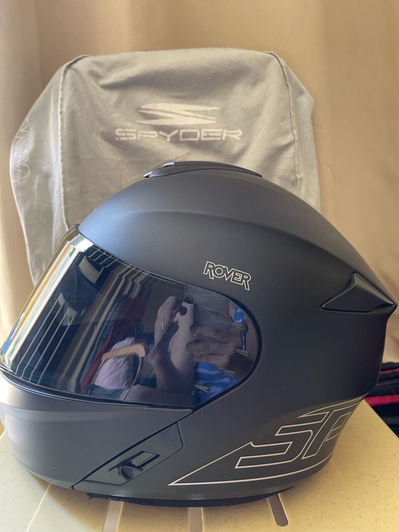 Spyder Rover Modular with free clear visor, Motorbikes, Motorbike Parts ...