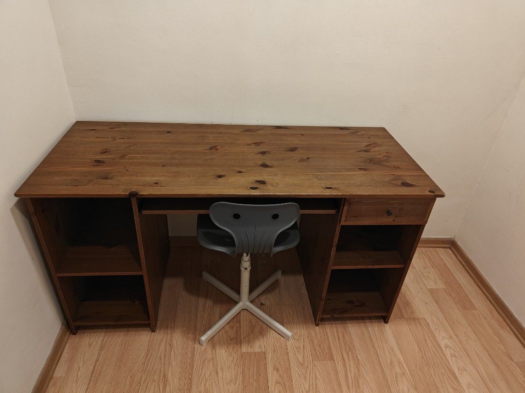 Study/Computer table (Category: Tables & Sets) located in Klang. Submitted by sarrah21 (Listing ID 1307611350, Image 1). Description: solid wood very good condition no problem at all comes along with Ikea chair. many other things to let to. having a garage sale entire house..
