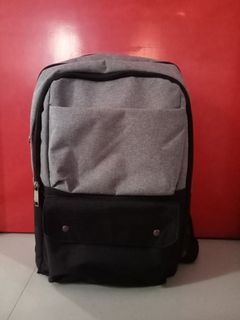 TRAVEL BASICS Gray/Black Travel Backpack