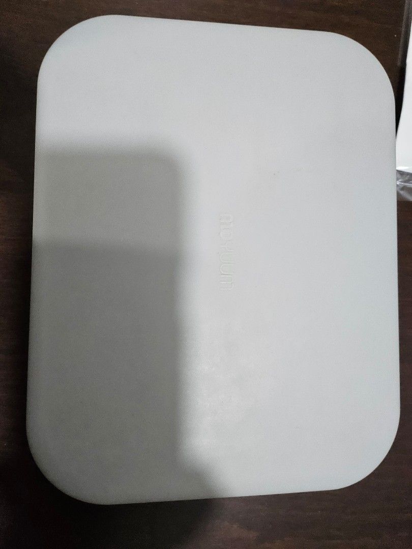 USED Moyuum vacuum plate with cover (Category: Weaning & Toddler Feeding) located in Pasig City. Submitted by agbqcanta (Listing ID 1307614491, Image 2). Description: gray good condition no stains bought for 1599 RFS: outgrown.