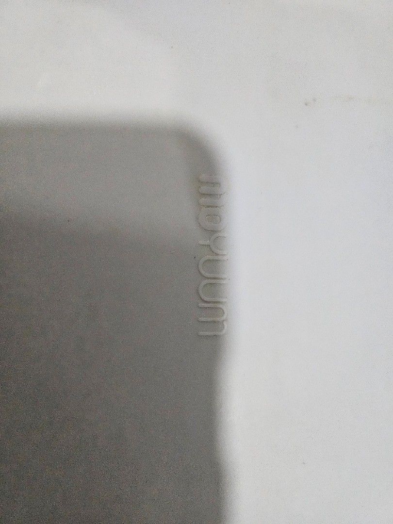 USED Moyuum vacuum plate with cover (Category: Weaning & Toddler Feeding) located in Pasig City. Submitted by agbqcanta (Listing ID 1307614491, Image 1). Description: gray good condition no stains bought for 1599 RFS: outgrown.