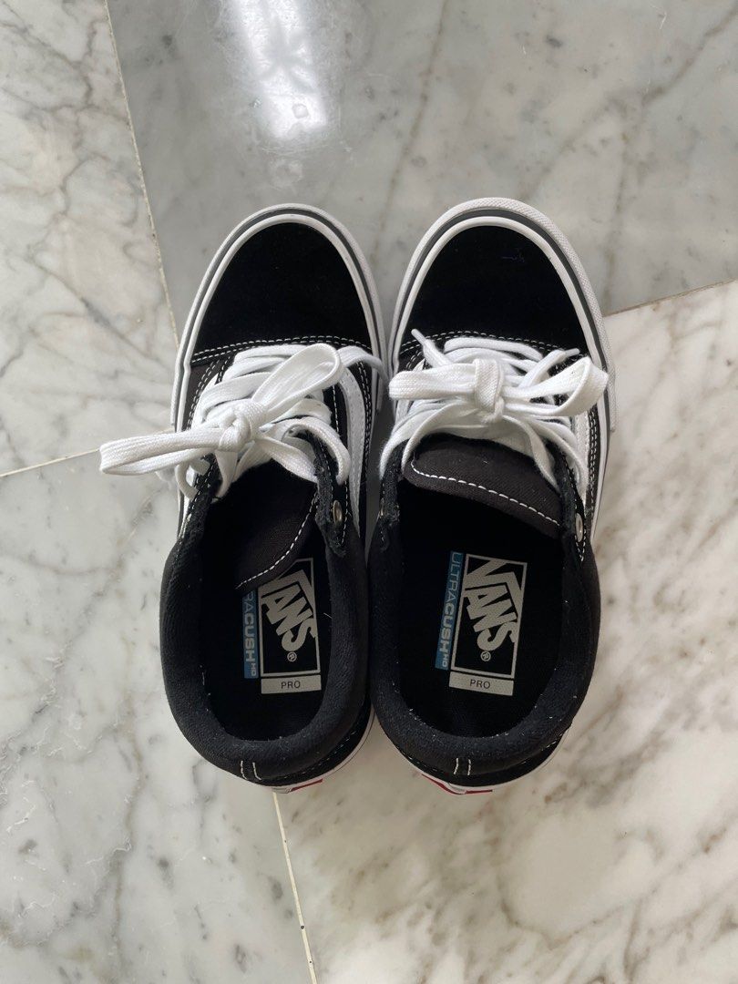 Vans cushion shoes top