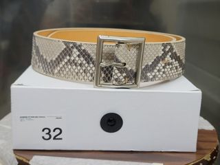 （分類：）位於 。 由 chihinwu 提交（商品編號 1307655602，圖片 1）。簡介： 。