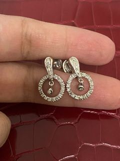14k White Gold Diamond Dangling Earrings