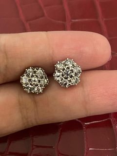 14k White Gold Flower Diamond Earrings