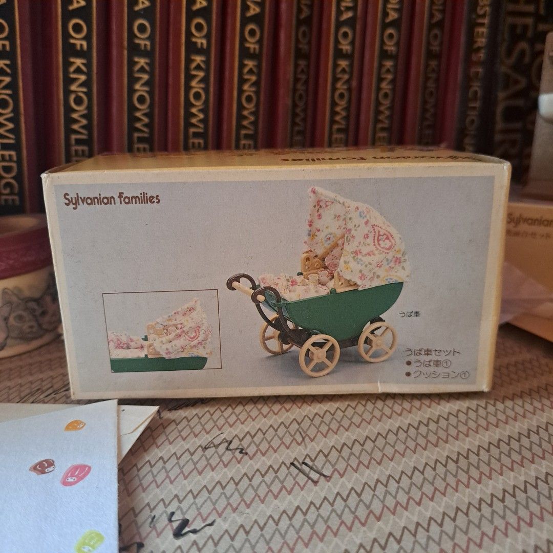*°- Sylvanian families green stroller -°* (Category: Kids Toys) located in M'Lang. Submitted by ardinelle.finds (Listing ID 1307892077, Image 2). Description: a cute little stroller for your little baby toys ☆ 🪼🌸🍼🍭🍬.