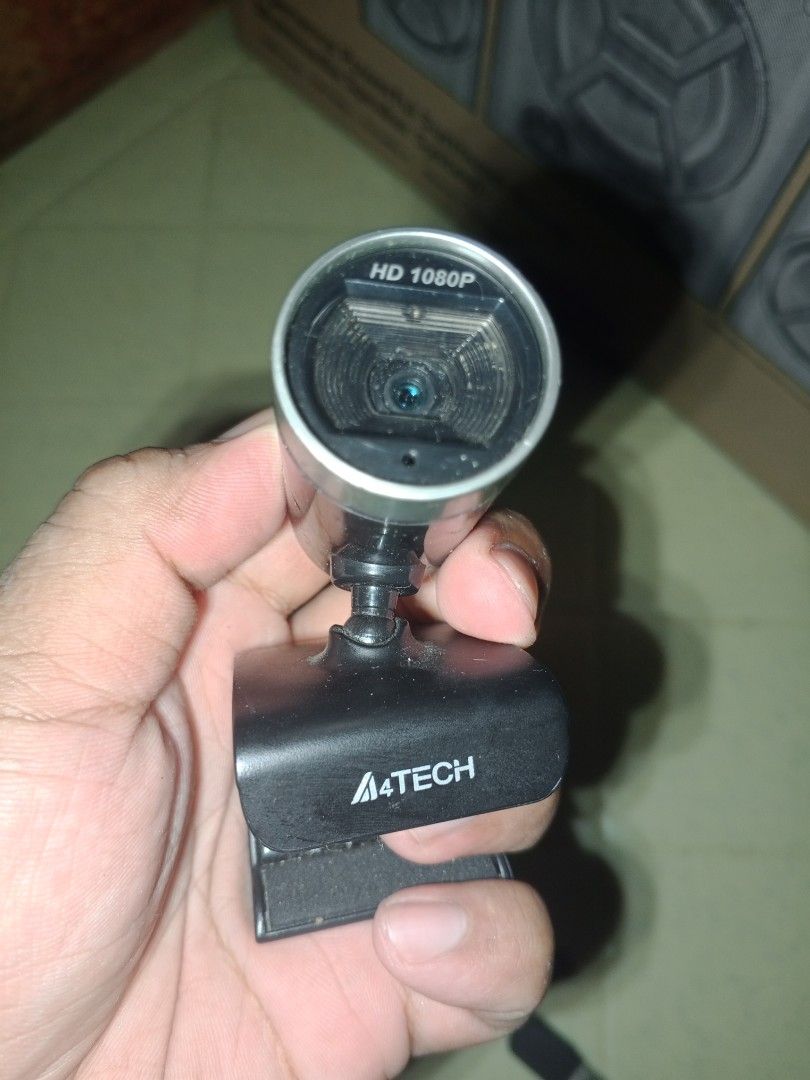 a4 tech camera pk 910H 1080p (Category: Webcams) located in Mandaluyong City. Submitted by jaydeevalera (Listing ID 1307882802, Image 1). Description: Still working (Can't do tries or send videos but I guarantee you it's working. Nabenta na kase yung buong PC so naiwan na to) RFS: need funds.