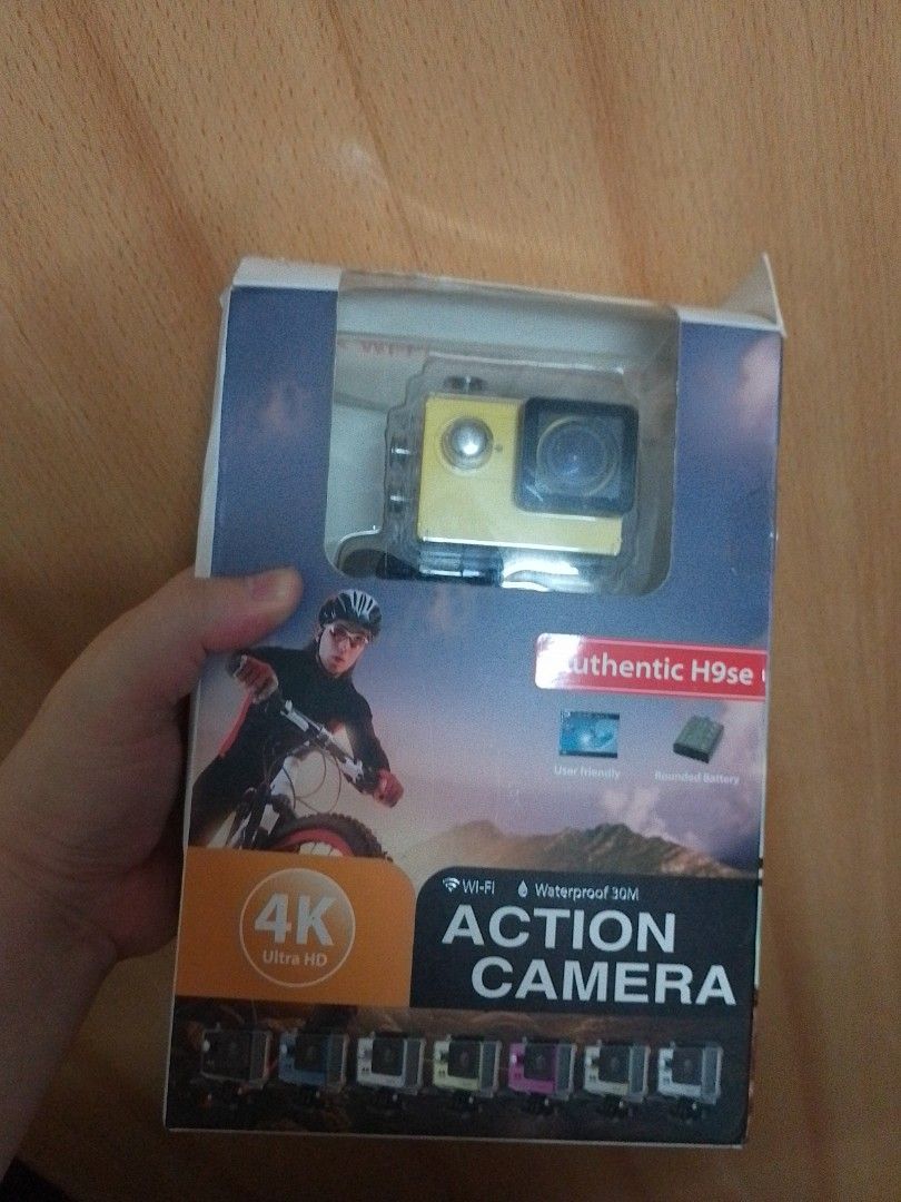 Action camera （分類：相機）位於 Hong Kong。 由 1322933 提交（商品編號 1307760619，圖片 2）。簡介： full set action camera。
