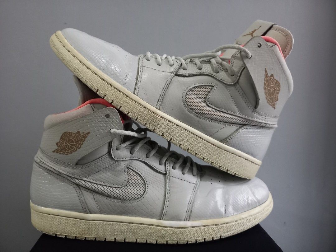 Air Jordan 1 Retro High Nouveau Pure Platinum Bright Crimson Snakeskin Fesyen Pria Sepatu Sneakers di Carousell