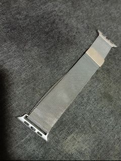 Apple watch strap silver with magnet lock