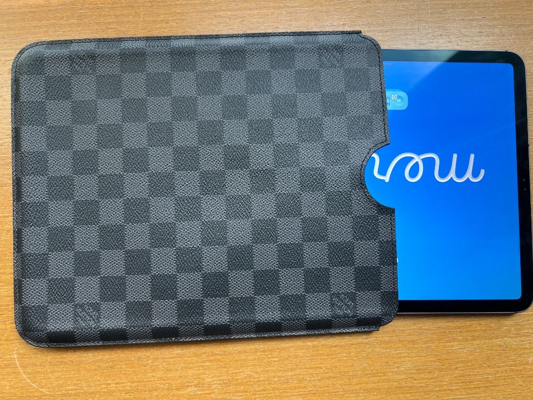 Authentic Louis Vuitton iPad Pro 11 Sleeve Damier Graphite