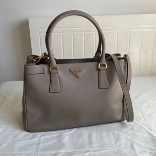 (Category: ) located in . Submitted by snatchmybag (Listing ID 1307917853, Image 1). Description: .