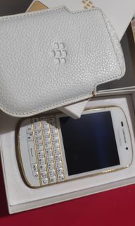 Blackberry Q10 gold edition