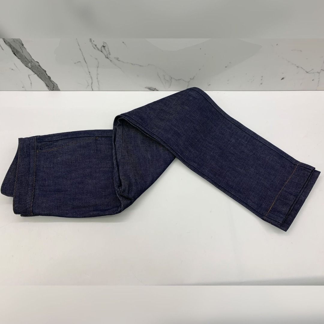 Burberry 77 jeans top