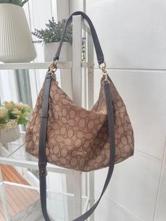 (Kategori: ) berada di . Dikirim oleh queena_store (ID iklan 1307865035, Gambar 1). Deskripsi: .