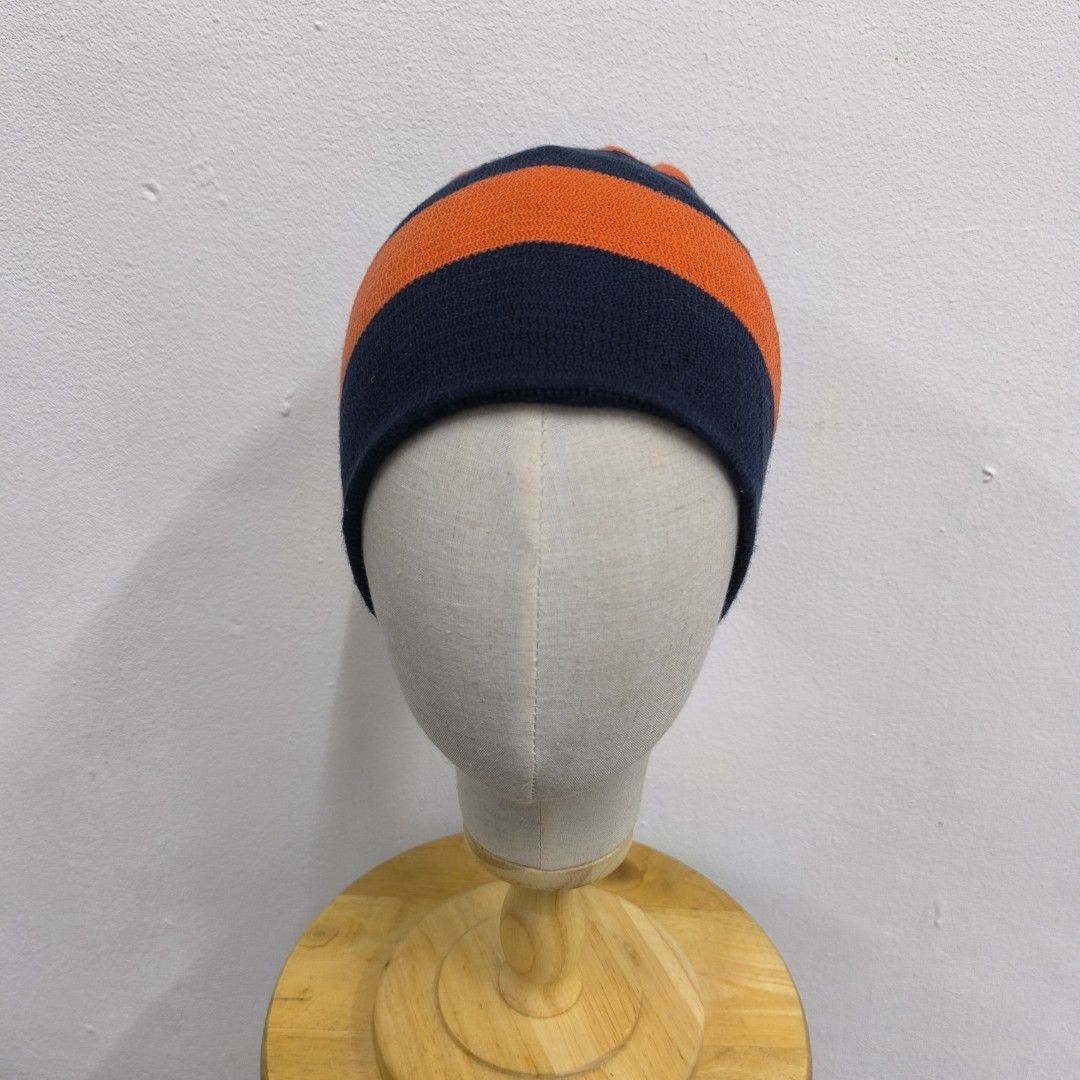 Deadstock A F abercrombie and fitch stripes reversible pull on beanie hat