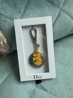 （分類：）位於 。 由 mamaparis 提交（商品編號 1307845914，圖片 1）。簡介： 。