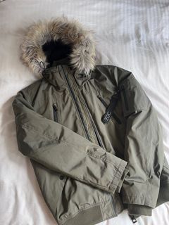 (Category: ) located in . Submitted by thecloset9 (Listing ID 1307785715, Image 1). Description: .