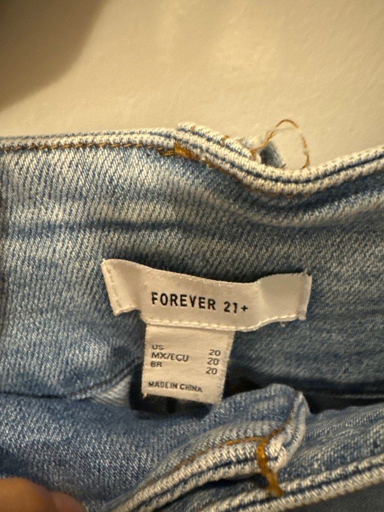F21 Plus Size Tattered Jeans (Category: Jeans) located in Angeles City. Submitted by leybernabe (Listing ID 1307890777, Image 2). Description: I am cleaning out my closet. Majority of my clothes have been slightly used and good as new when washed. Most of them are pluz size as well..