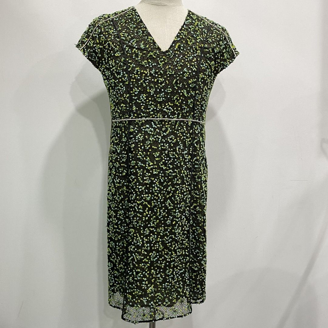 FENDI GREEN ONE PIECE LACE #42 DRESS 247025866 WE, Women's Fashion, Dresses  & Sets, Dresses on Carousell