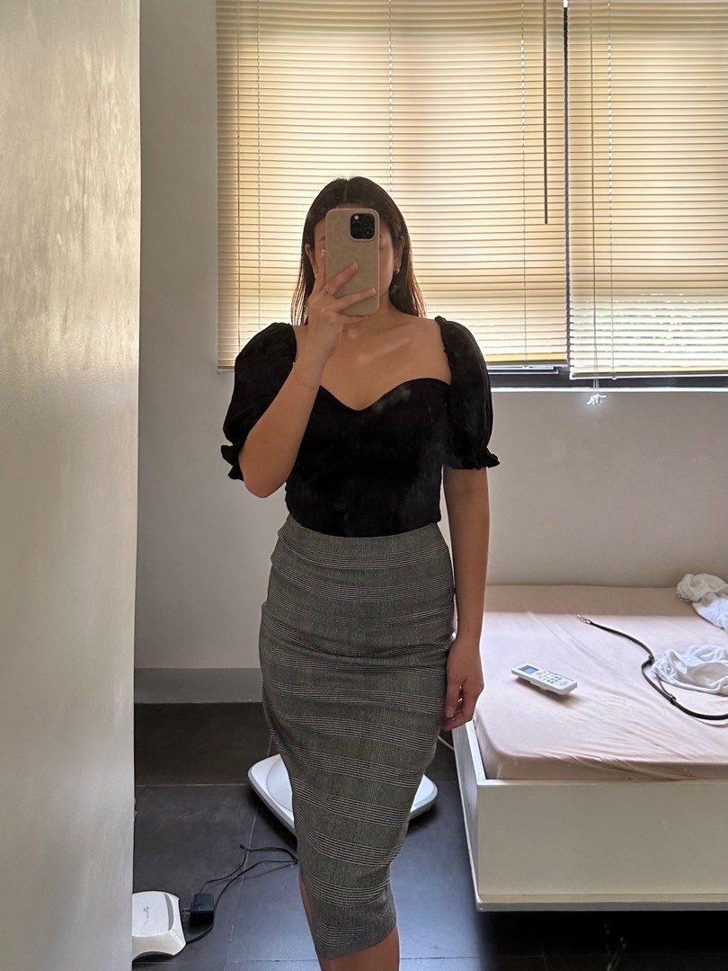 Midi pencil skirt forever 21 top