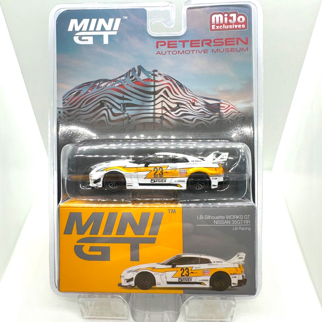 in_stock_mini_gt_nissan_lbsilh