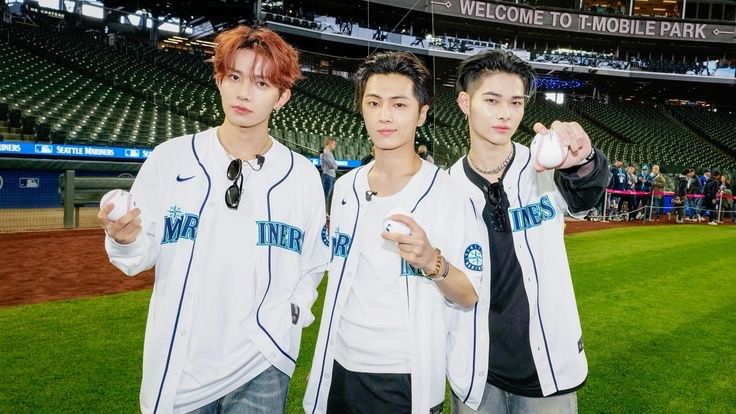 Jersey Mariners Enhypen Jersey, Hobbies & Toys, Memorabilia