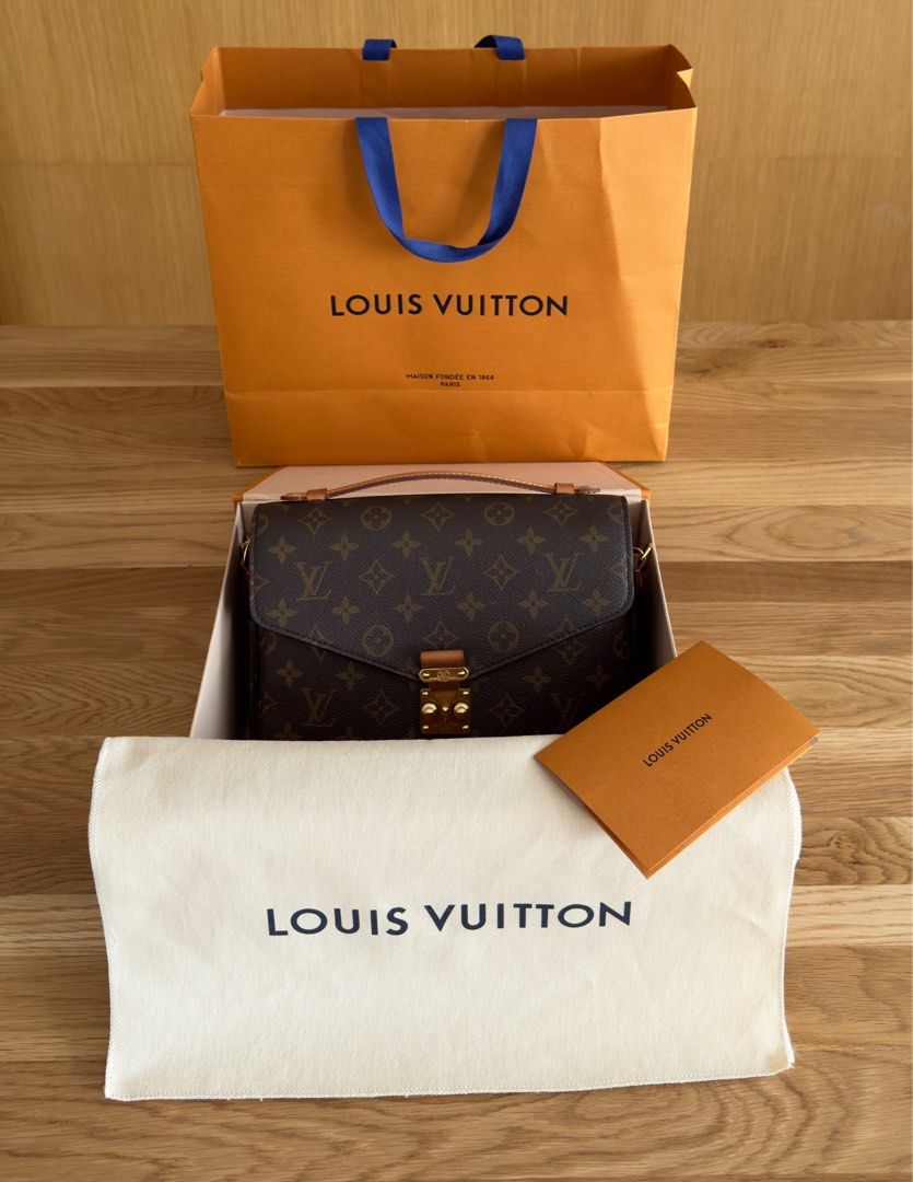 Louis Vuitton Pochette Metis Monogram 10/2022, Luxury, Bags \u0026 Wallets on  Carousell