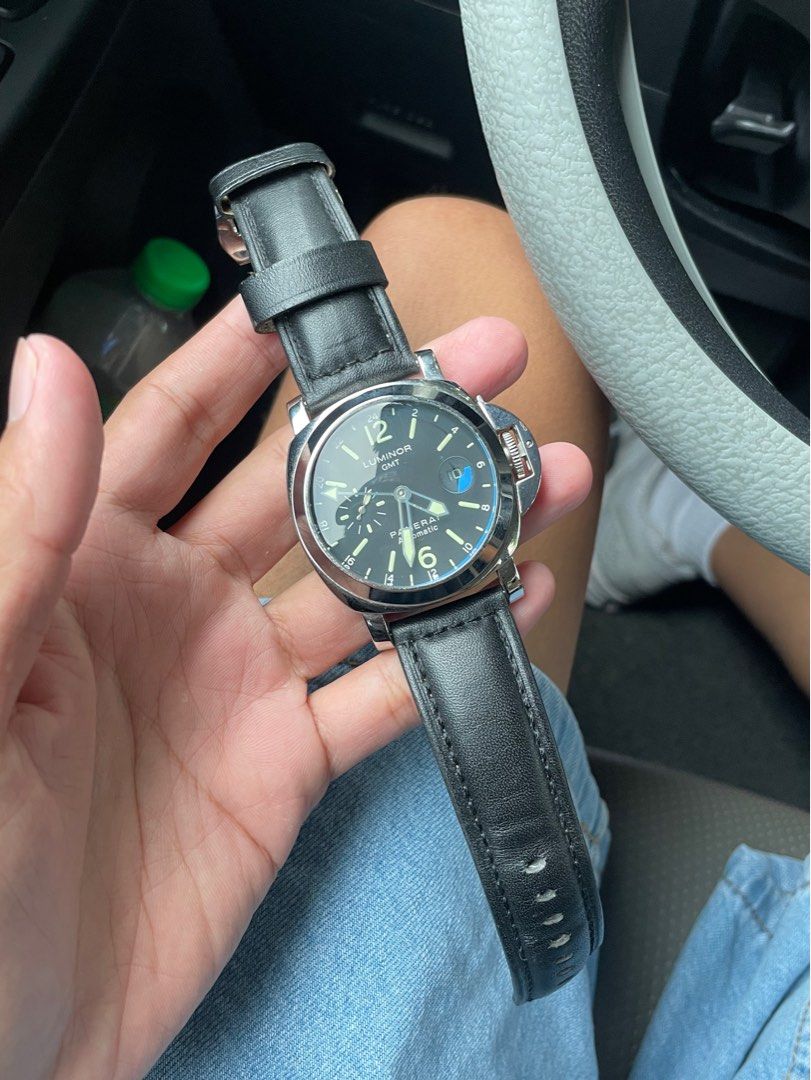 Luminor GMT Officine Panerai (Category: Luxury Watches) located in Manila. Submitted by boonkyyy (Listing ID 1307767379, Image 1). Description: For sale‼️ Officine Panerai I dont know if its legit kase napasa lang sakin, pero willing to legit check naman and negotiable for sure takers. Pm me at my number 09156481262 Alabang area.