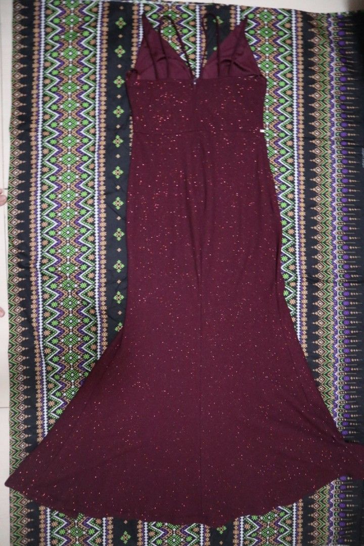 Magenta floor length gown with glitters, Women's Fashion, Dresses & Sets, Evening  dresses & gowns on Carousell