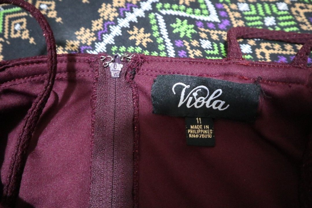 Magenta floor length gown with glitters (Category: Evening dresses & gowns) located in Paranaque City. Submitted by noir.gap (Listing ID 1307865538, Image 3). Description: -Bought for 2,000 at SM - Worn once to a wedding - Slight damage (see 4'th pic) can easily be fixed - Model height: 5'4 + 1.5 inch heels.