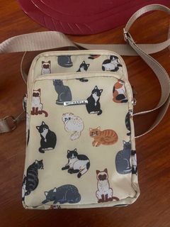 (Category: ) located in . Submitted by mcgoodpreloved (Listing ID 1307788570, Image 1). Description: .