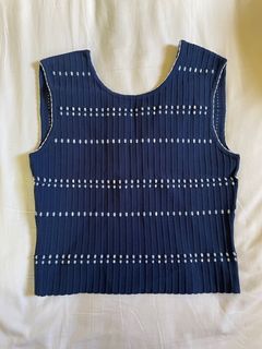 (Category: ) located in . Submitted by fitsbythea (Listing ID 1307774863, Image 1). Description: .