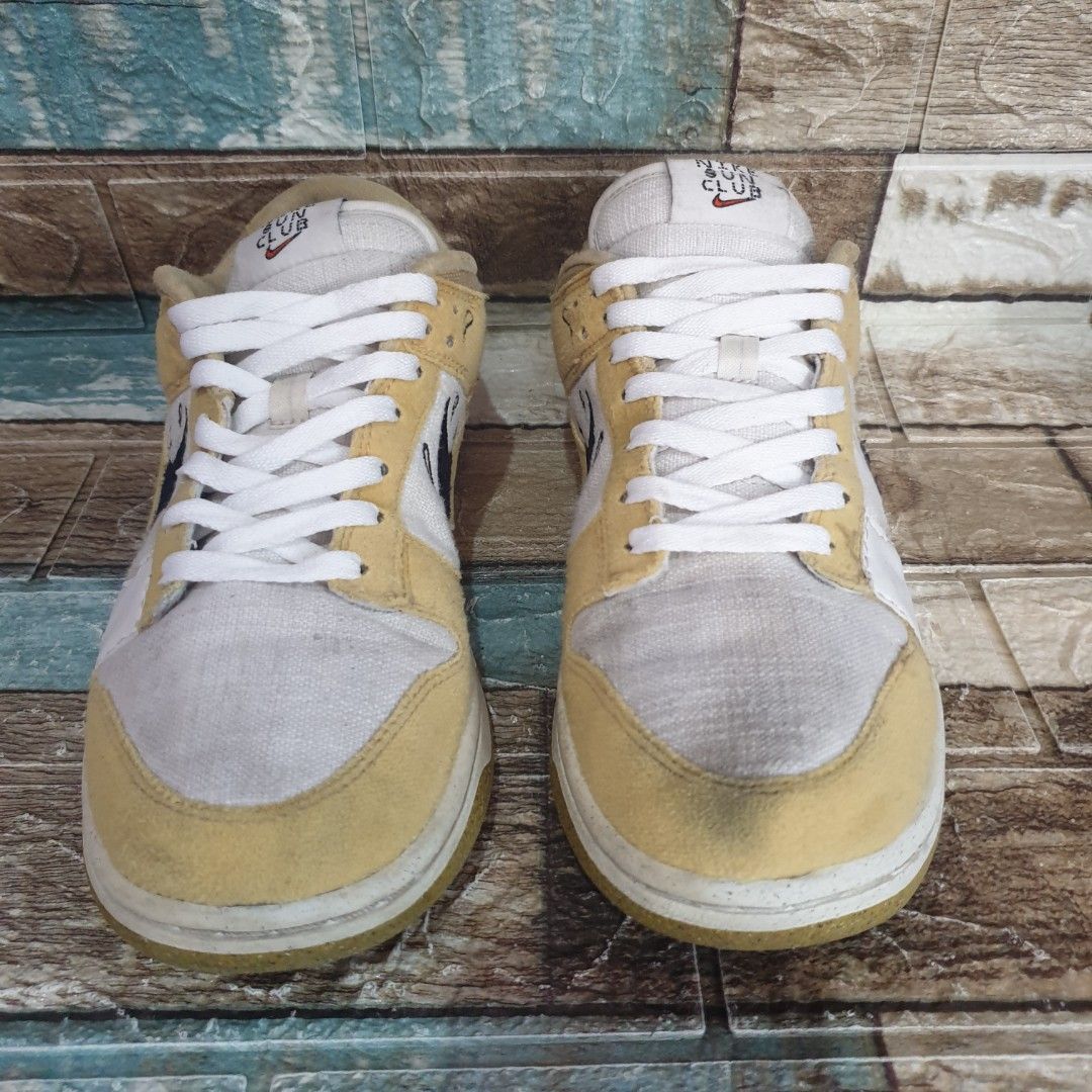 Nike Dunk Low 'Sun Club', Fesyen Pria, Sepatu , Sneakers di Carousell