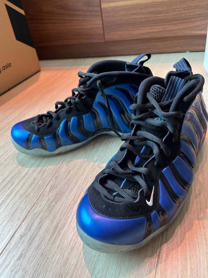 Foamposite sharpie store