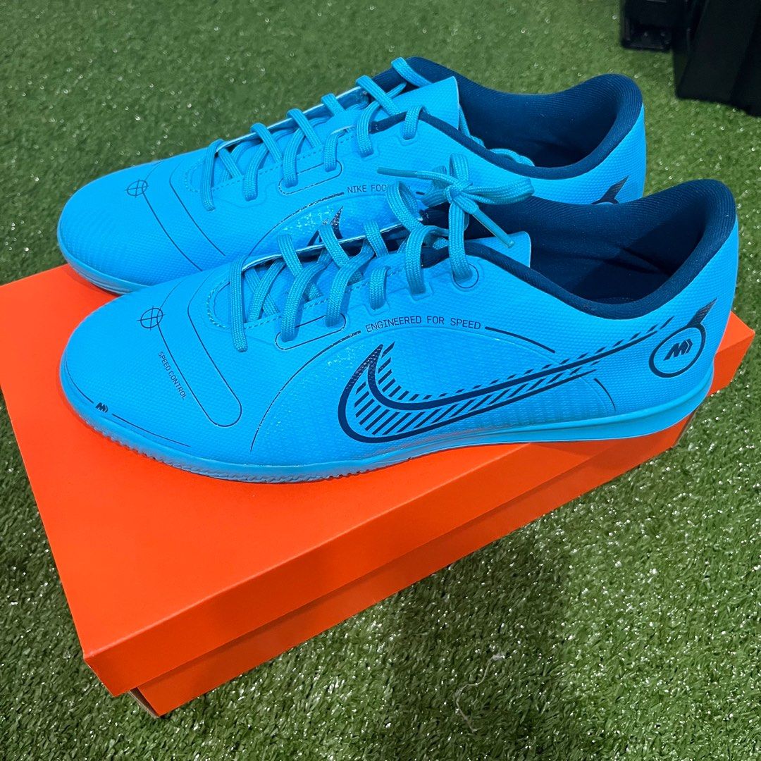 NIKE VAPOR 14 CLUB FUTSAL SHOES Men s Fashion Footwear Boots on Carousell