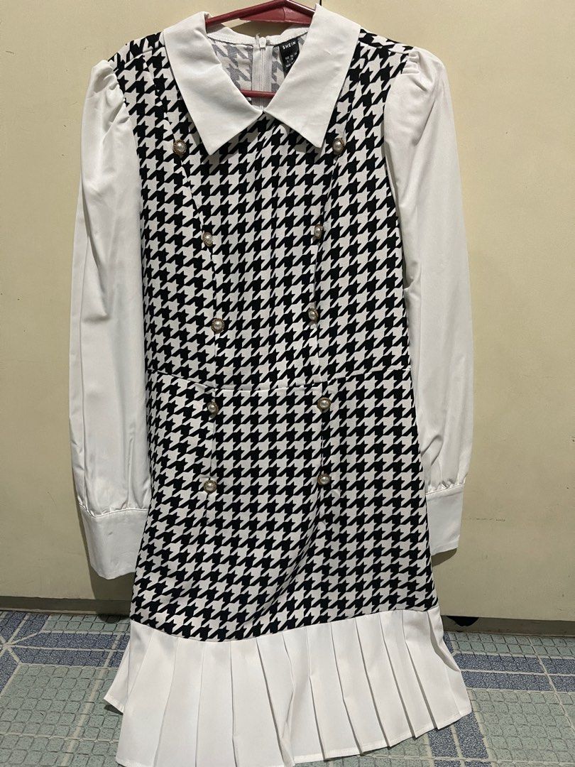 Pleated Hem Dress (Category: Dresses) located in Manila. Submitted by declutter_mnr (Listing ID 1307929834, Image 1). Description: Used once Meet up Sm San lazaro Sm Manila Delivery Grab Lalamove .