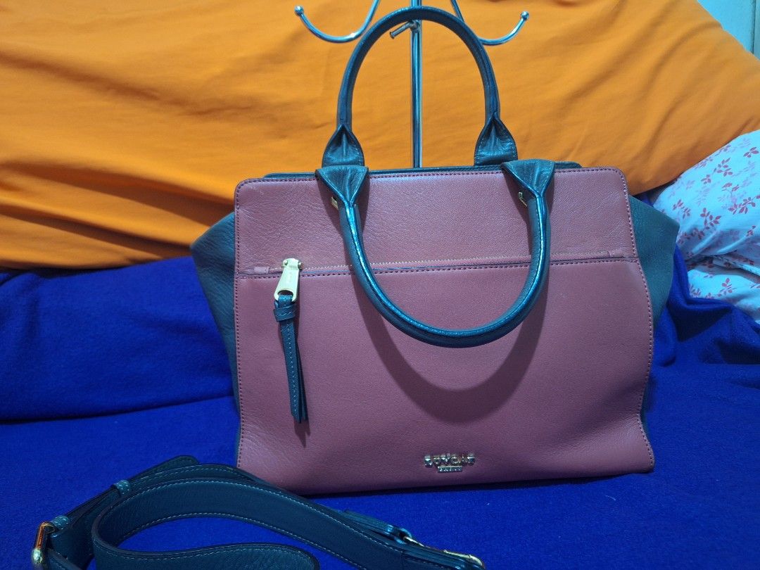 Preloved Lovcat Paris (Category: Luxury Bags & Wallets) located in Consolacion. Submitted by janwilpnp (Listing ID 1307816119, Image 2). Description: 💥Selected Preloved Bags💥 💥Original LOVCAT PARIS‼️ Zip puller:Intact Size:Medium HandBag/Sling Bag ✅9/10 See details below👇🏻 H=10" L=12.5" W=7" Note:Masulod ang glock 💥BLACK Color💥 1150 pesos only‼️ ALMOST NEW po #fypシ゚viralシfypシ゚ #highlightsシ゚ #fypシ゚viralシ2024fyp.