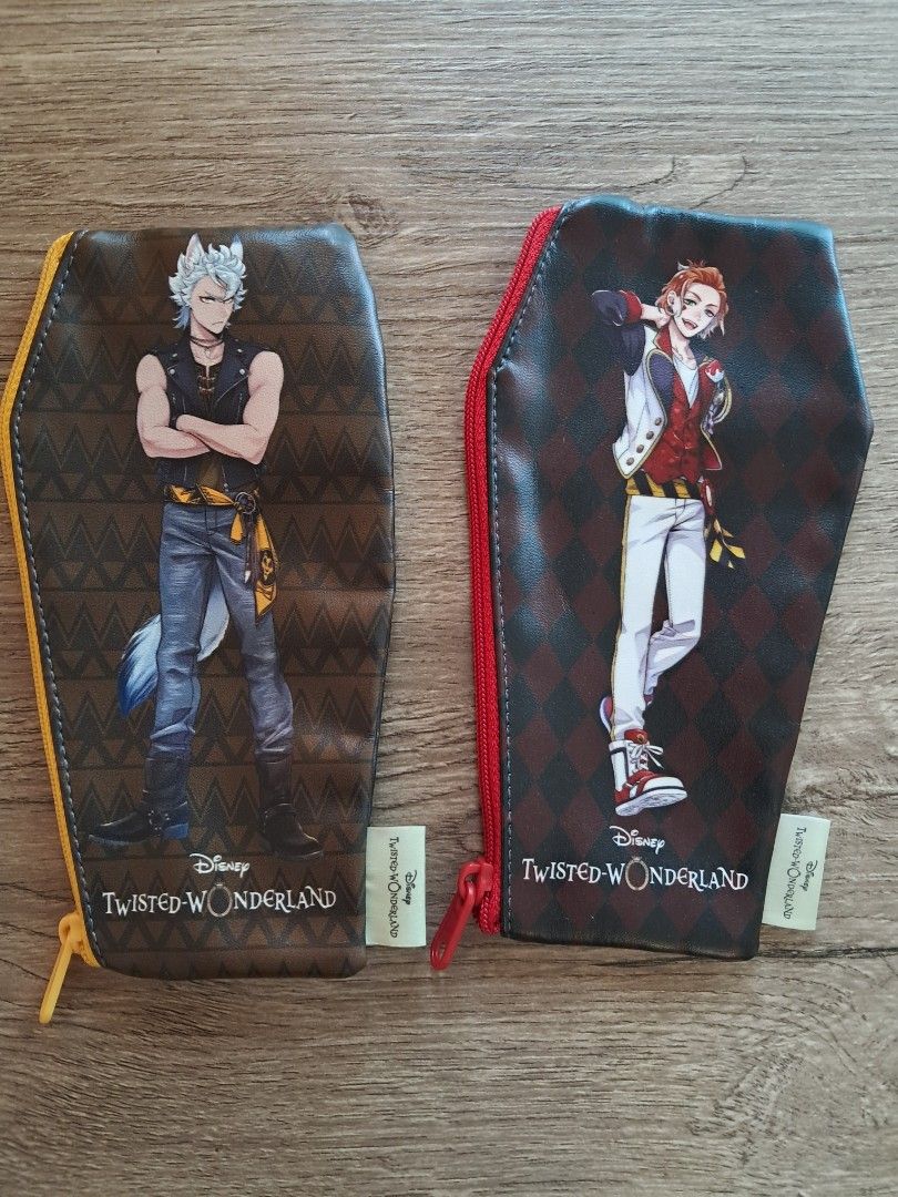 SET OF TWISTED WONDERLAND ANIME Disney POUCH, Hobbies & Toys, Collectibles  & Memorabilia, J-pop on Carousell