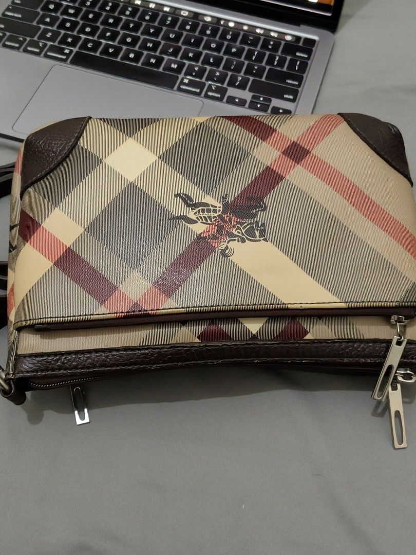 Slingbag Burberry made in Korea