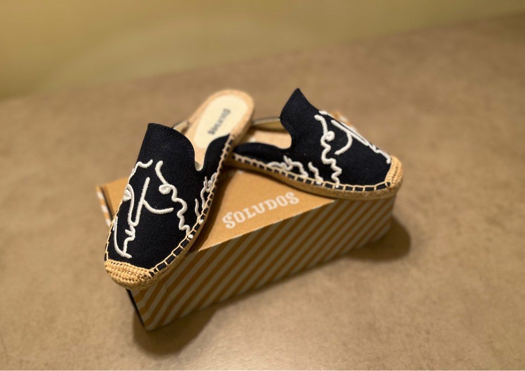 Soludos embroidered mule store