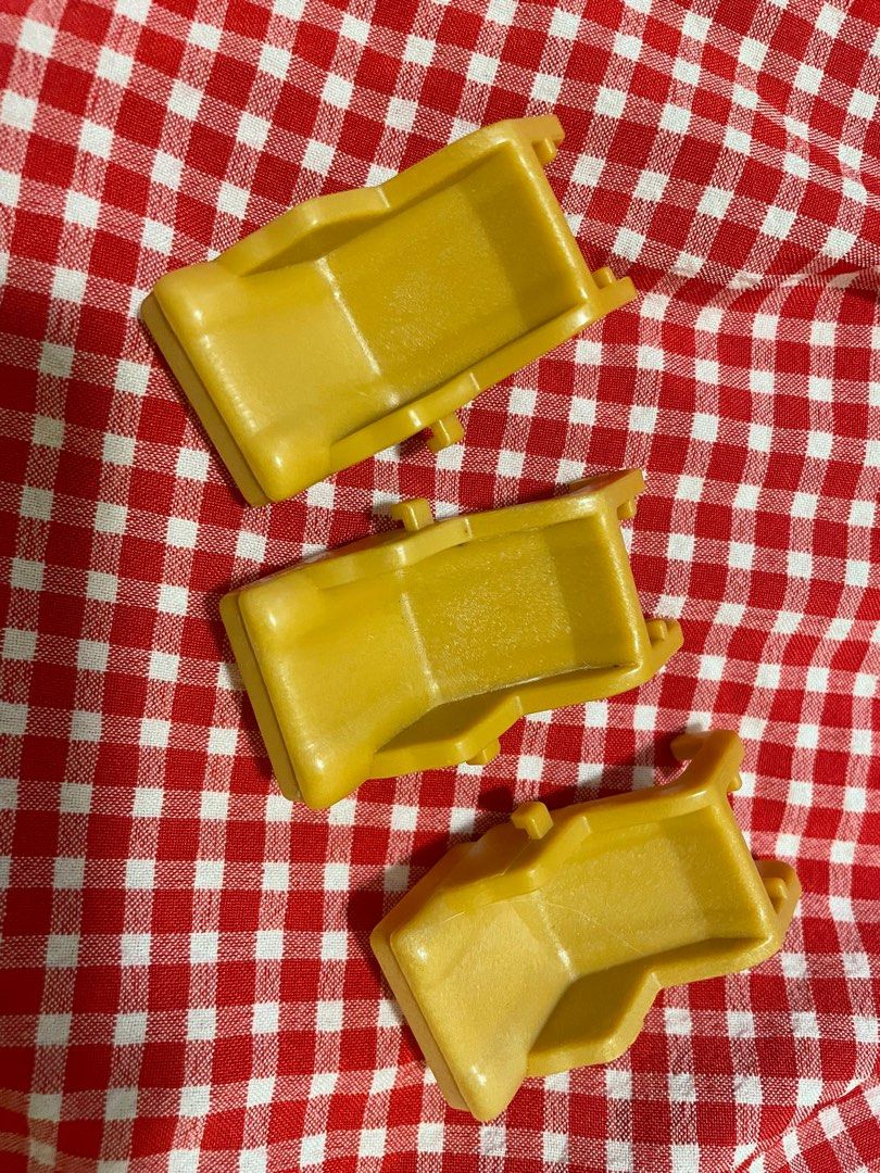 Sylvanian families spare van chairs (Category: Kids Toys) located in Cavite. Submitted by maguqwq (Listing ID 1307789639, Image 1). Description: 100 take all shipping through jnt, flash, ggx, and lalamove/grab pay as u order .