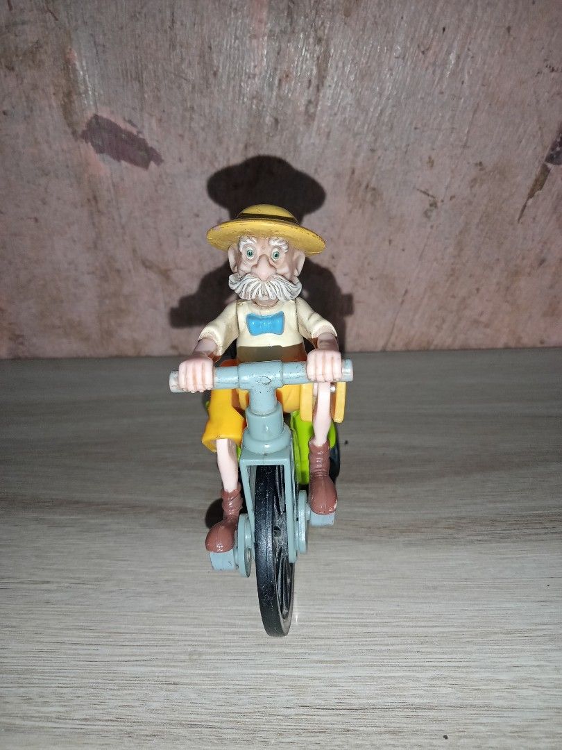 TARZAN GRANPA (Category: Figurines & Statues) located in Manila. Submitted by trixie004292 (Listing ID 1307879090, Image 2). Description: NO ISSUE YAN.