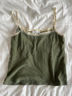（分類：）位於 。 由 c4ssi3scloset 提交（商品編號 1307853082，圖片 1）。簡介： 。