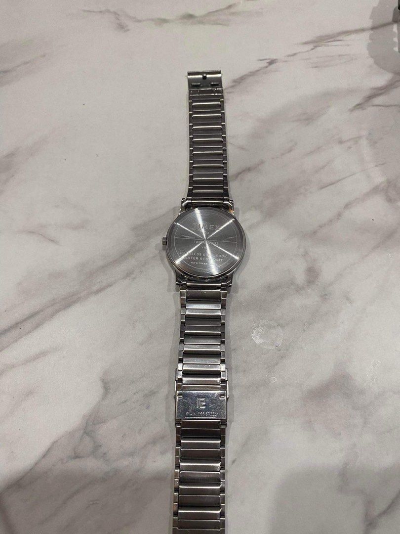 Timex R4 Series Watch (Open for Offers) (Category: Men's Watches) located in Naga. Submitted by dbdbdbdbd (Listing ID 1307883465, Image 2). Description: Original Timex Watch RFS: need funds - with minimal scratches - adjustable steel band.