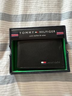 Tommy Hilfiger bifold wallet for men